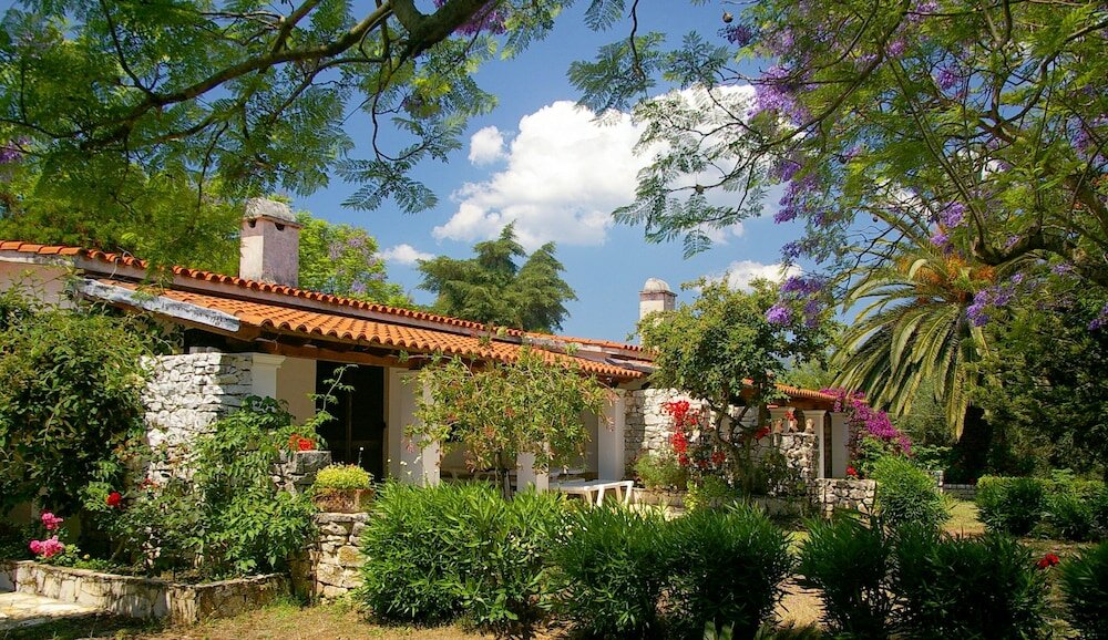 Фото Marialice Apartments