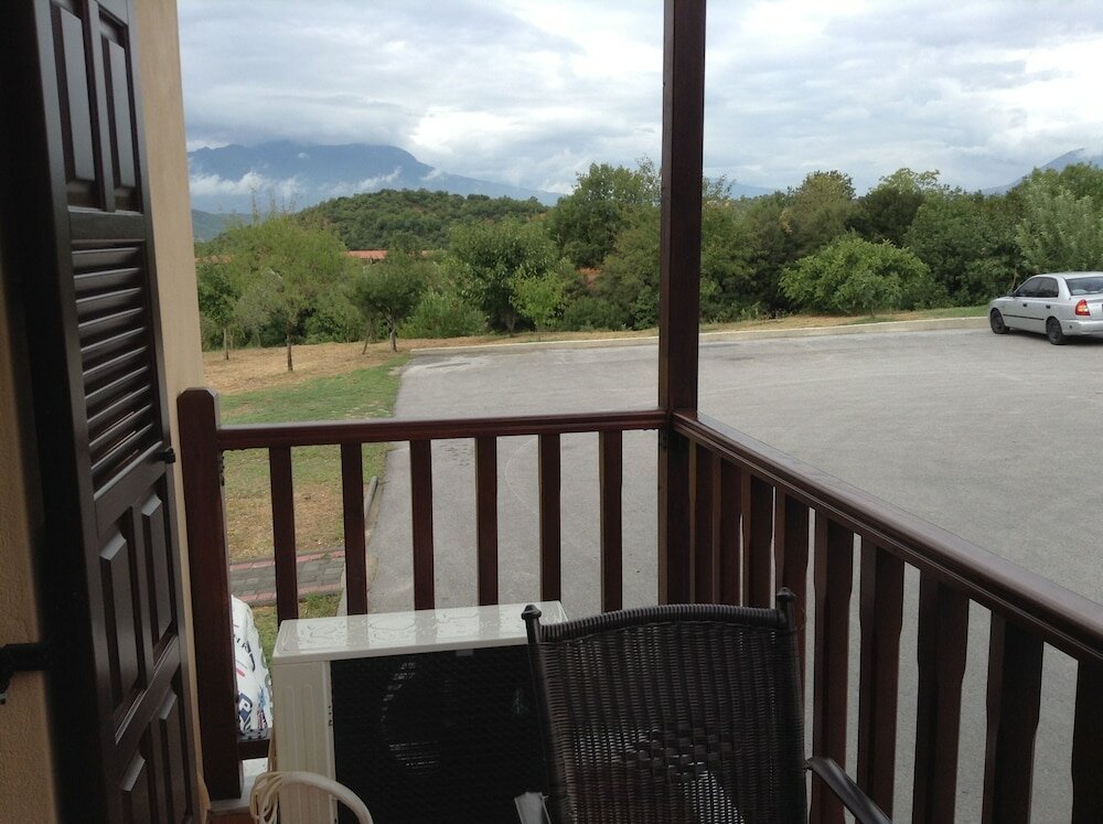 Фото Doupiani House Hotel