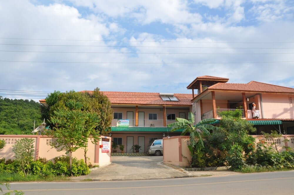 Фото Wattana Hill Resort