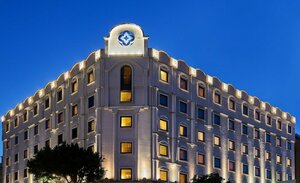 Гостиница The Riviera Hotel