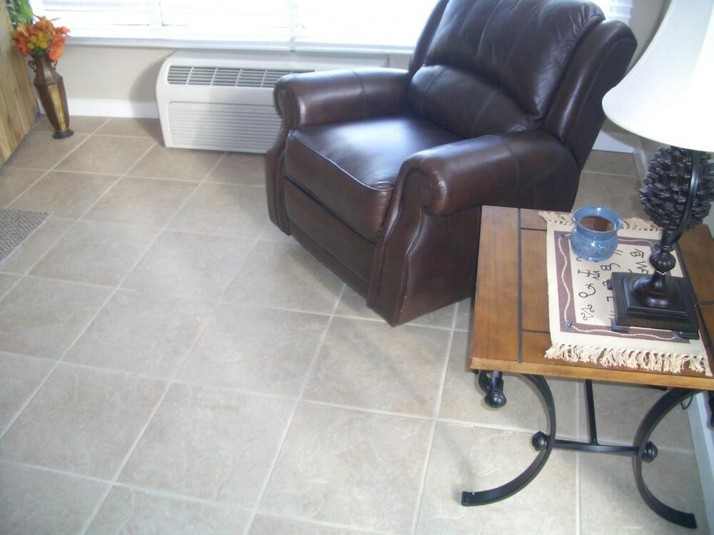 Фото Laramie Valley Inn