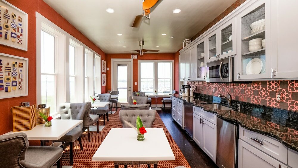 Фото Regatta Inn