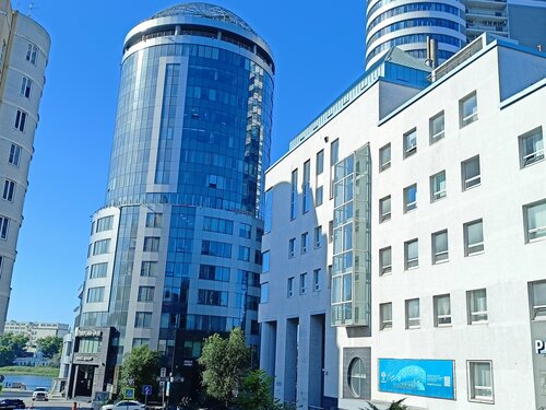 Күйеуі әйелімен қиналады