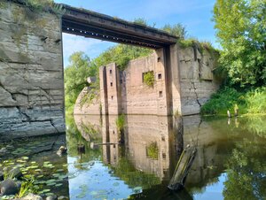 Развалины моста (Kaliningrad Region, Slavskiy munitsipalny okrug) ، معلم جذب سياحي