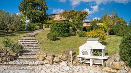 Гостиница Cinque Cipressi 8 in Montecatini Val di Cecina