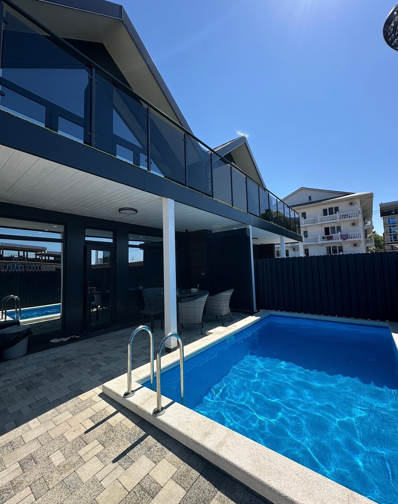 Фото Grey Villas