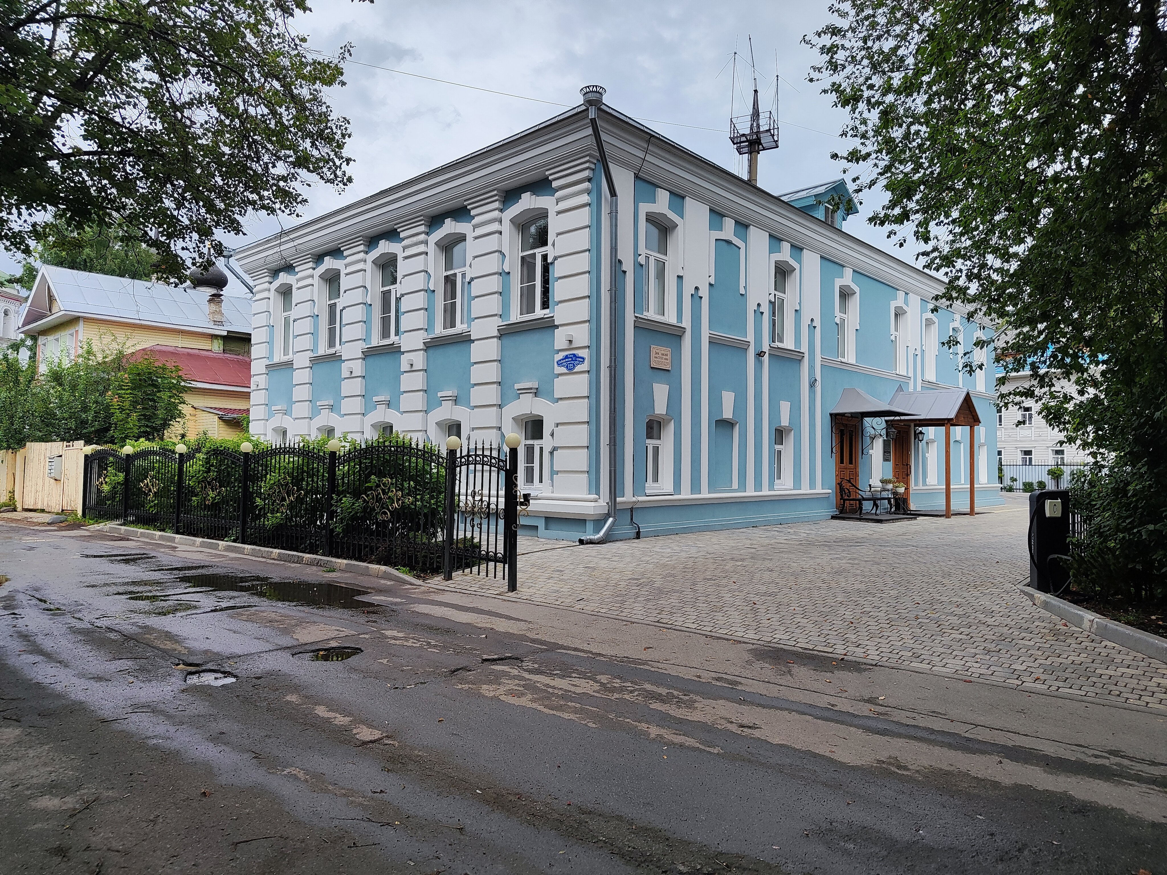 Фото отеля 1