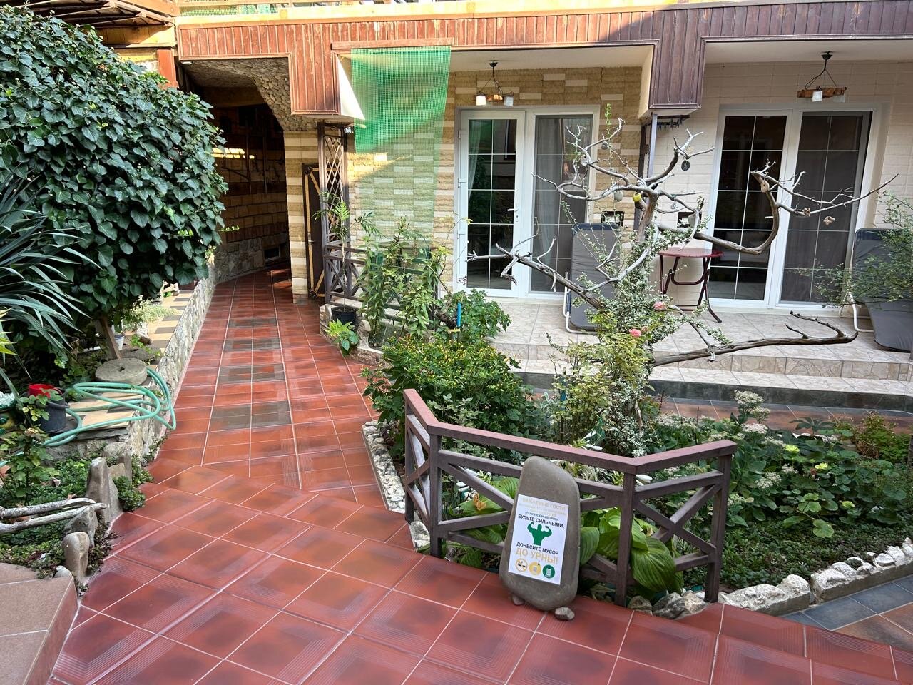 Фото Генуэзский дворик