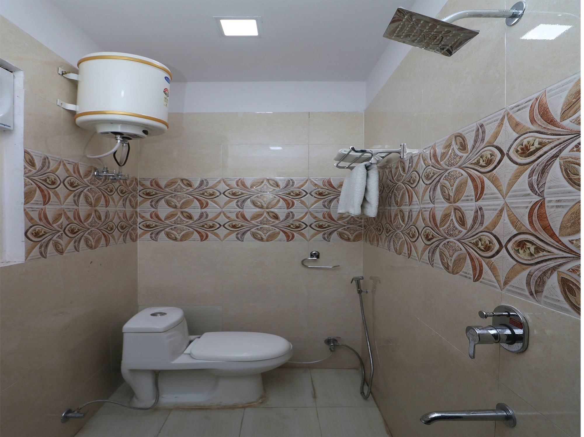 Фото Oyo 10013 Ashoka palace