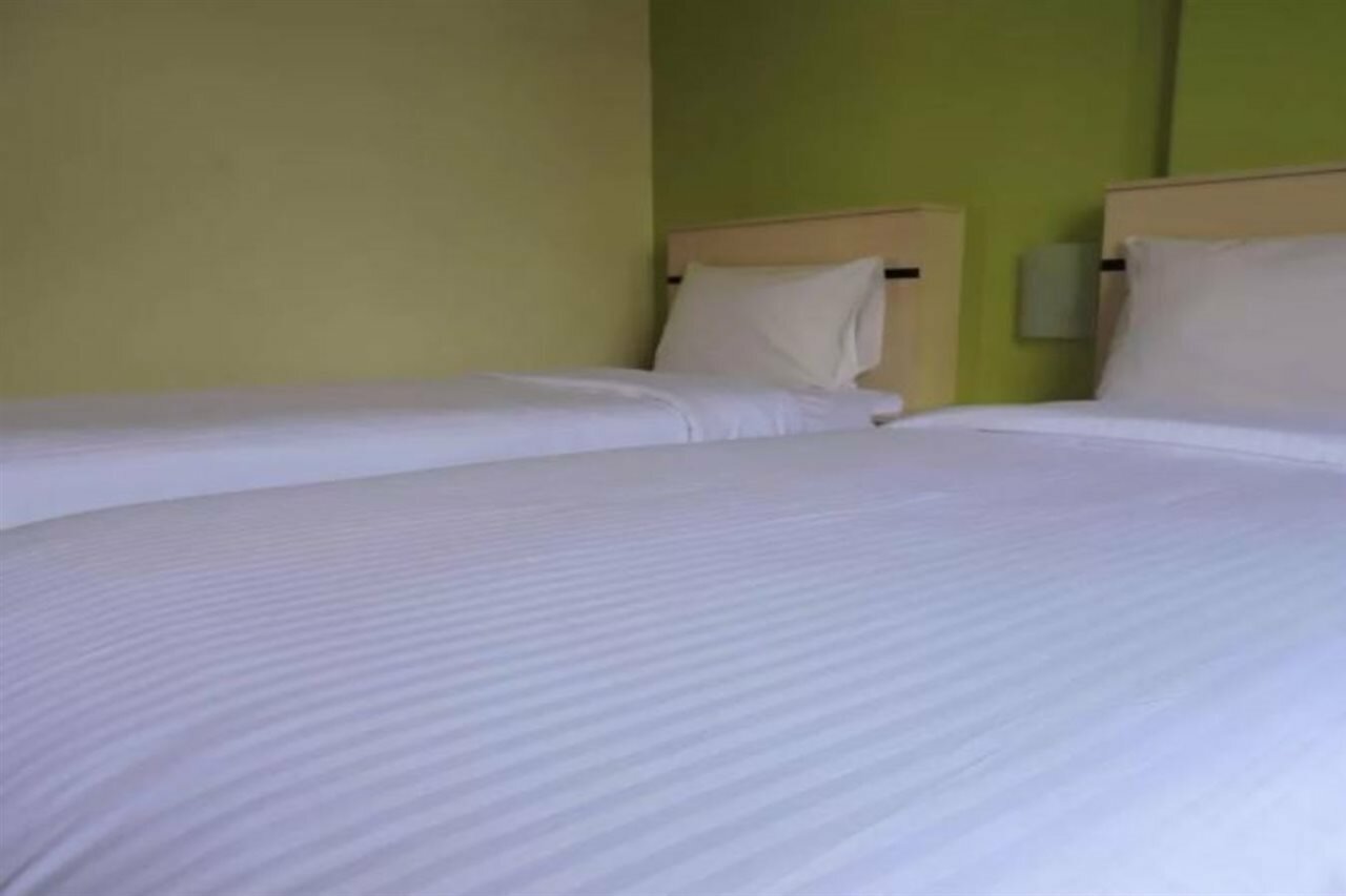 Фото Merlin Hotel