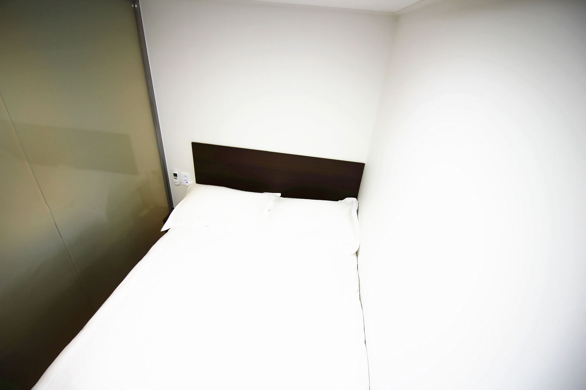 Фото Philstay Myeongdong Central Hotel