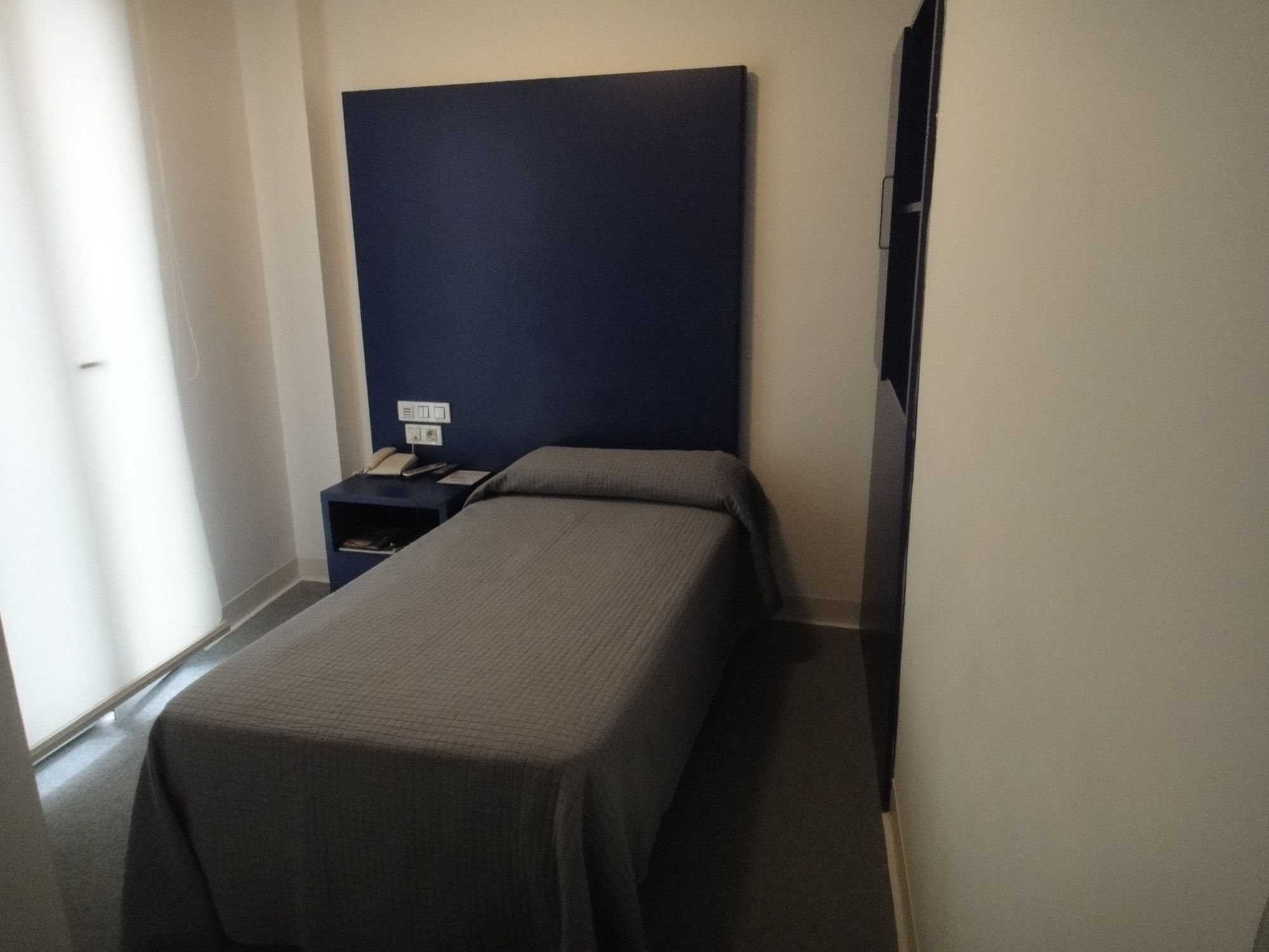 Фото Hostal Albany