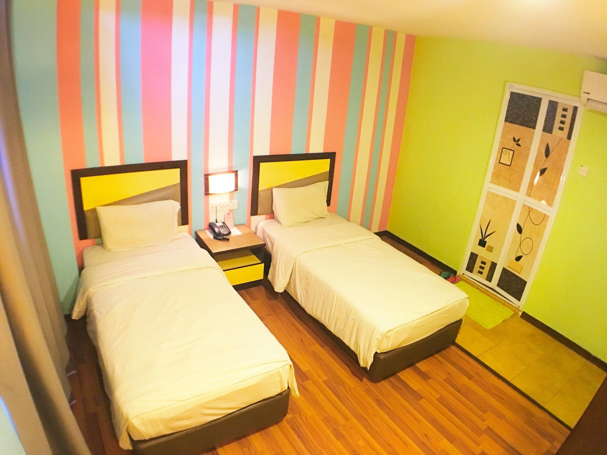 Фото Hotel Weilia