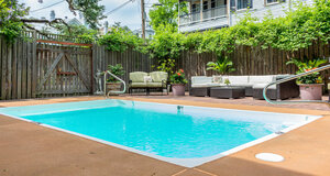 Гостиница Amethyst Garden Inn