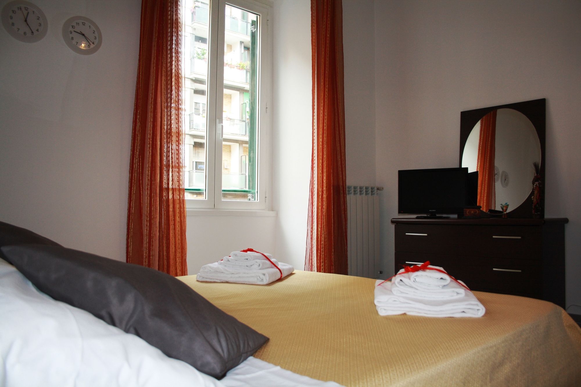 Фото Salotto Piramide B&b