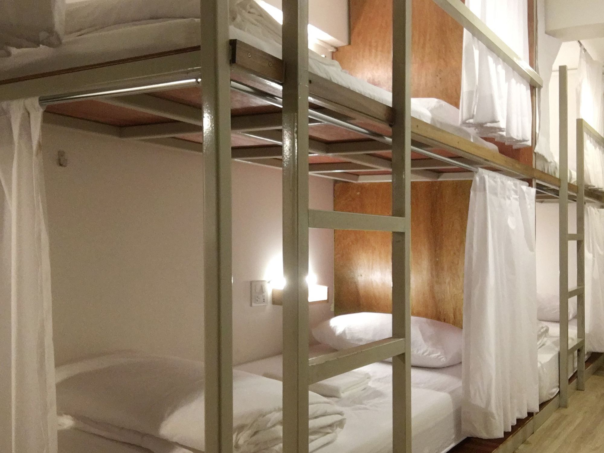 Фото Monomer Hostel Bangkok