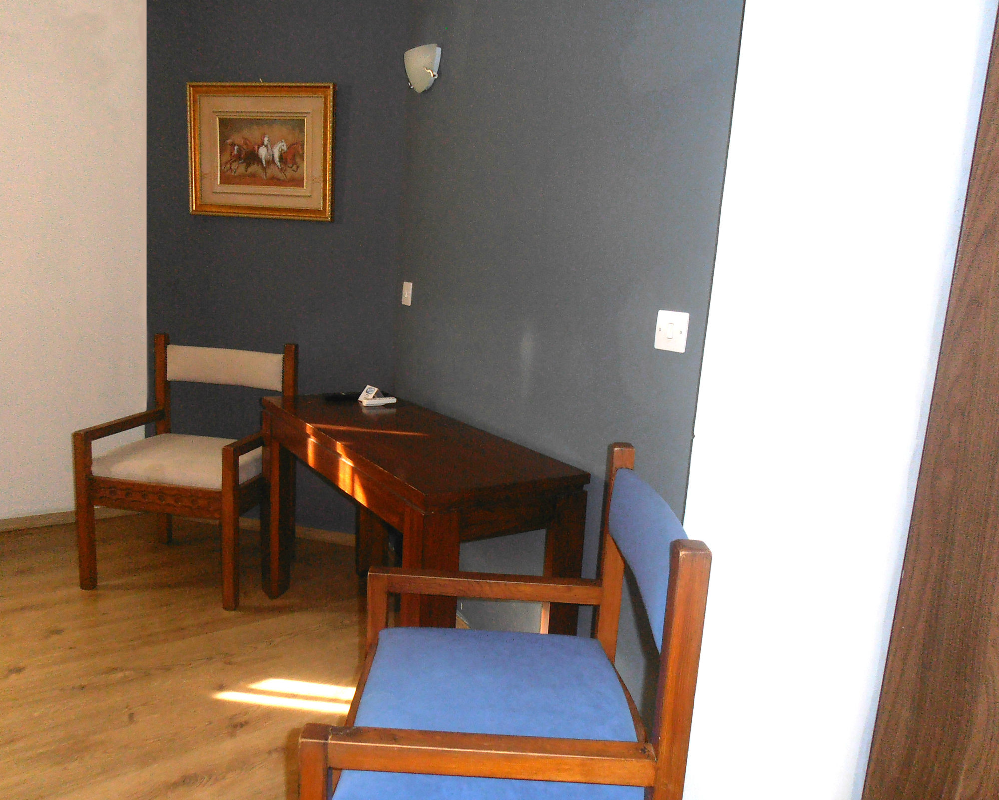 Фото Executive Suites