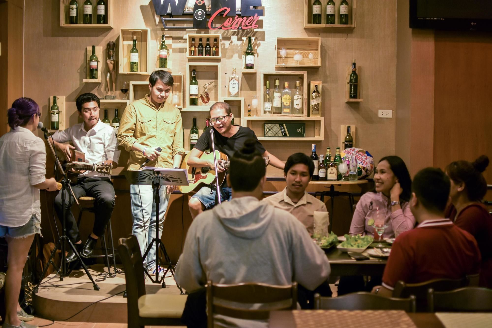 Фото Ban Aothong Hotel