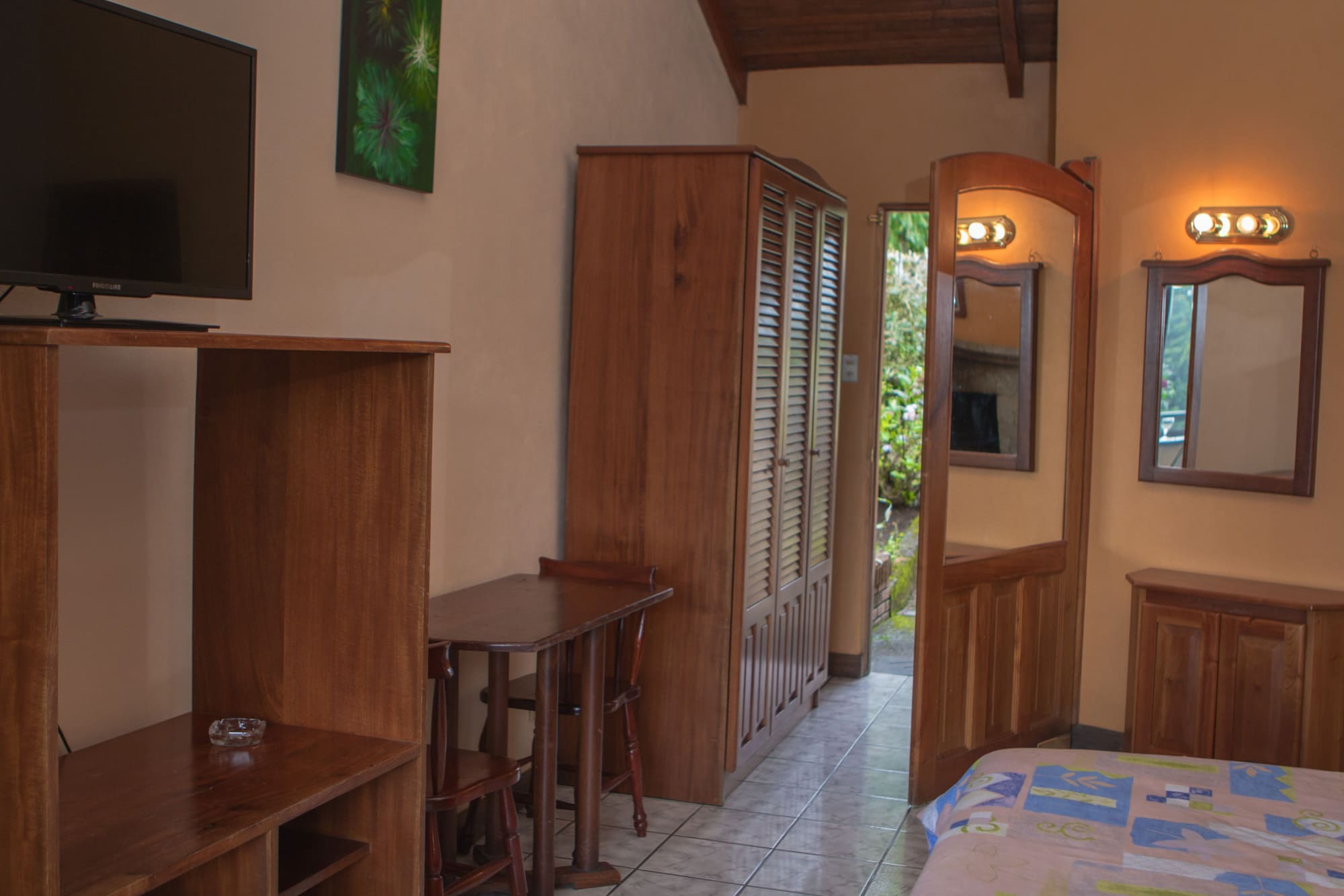 Фото Hotel Villa Zurquí