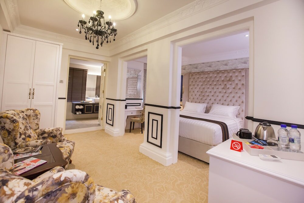 Фото Apple Heritage Hotel