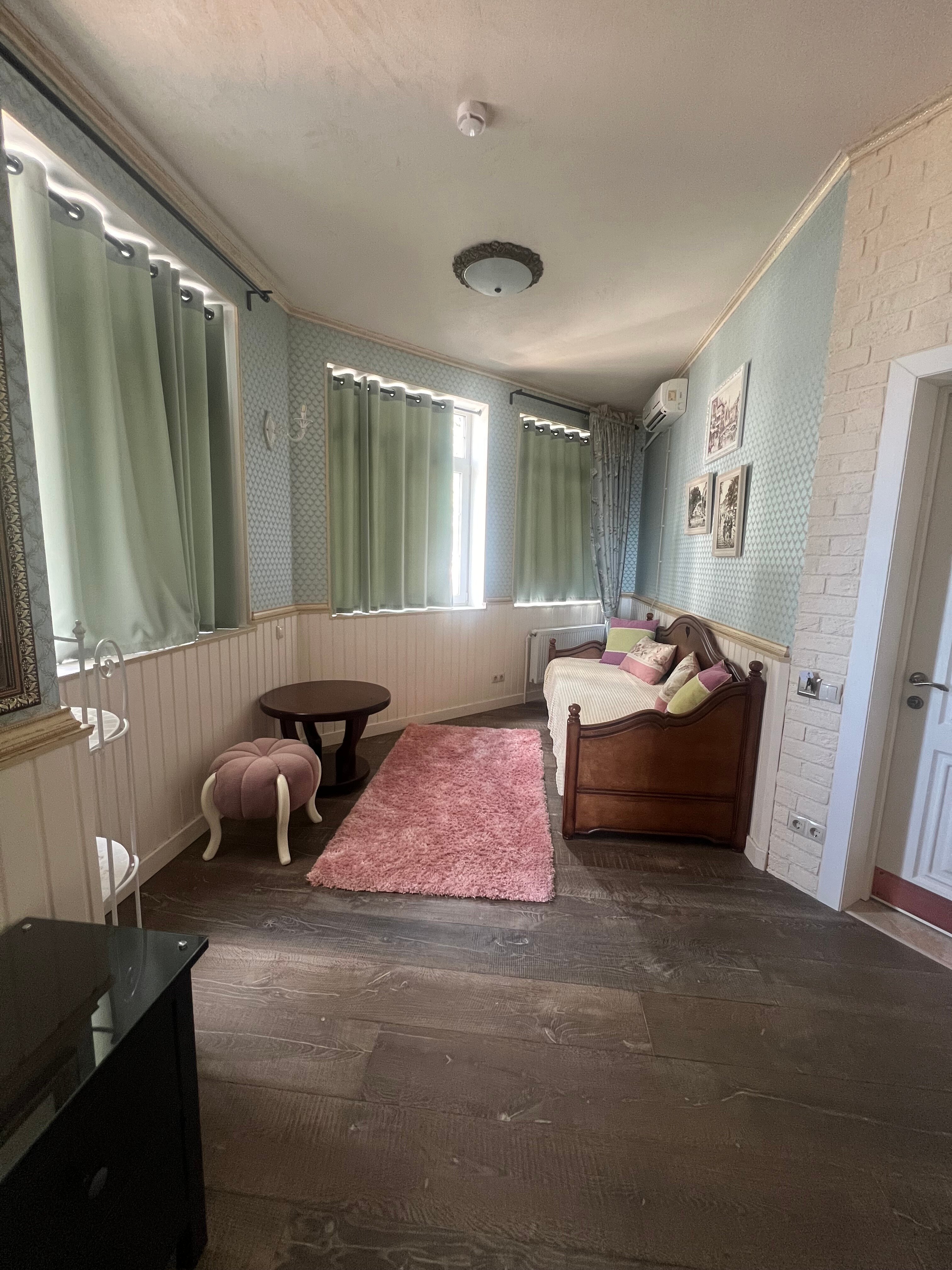 Фото Каштановая Аллея