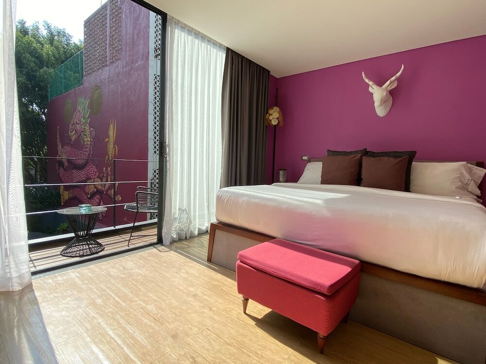 Фото Pug Seal Polanco Allan Poe