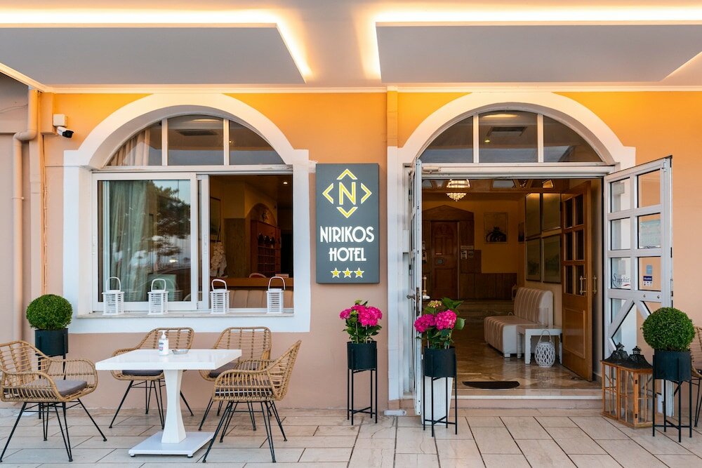Фото Nirikos Hotel