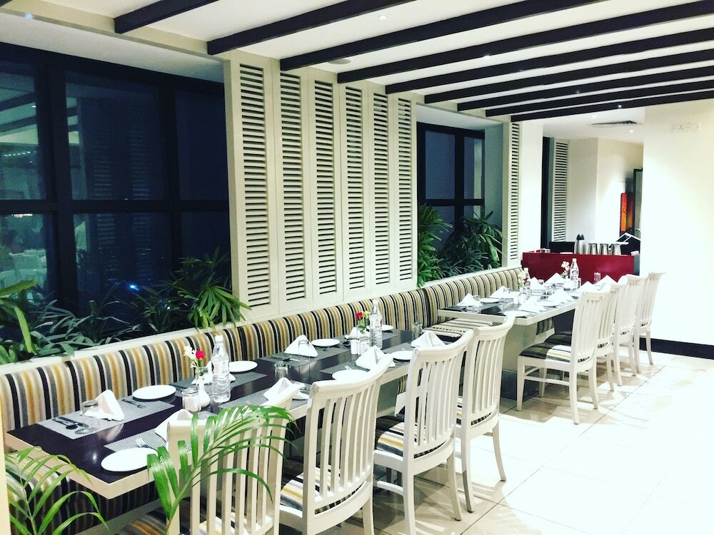 Фото Gemini Continental Lucknow