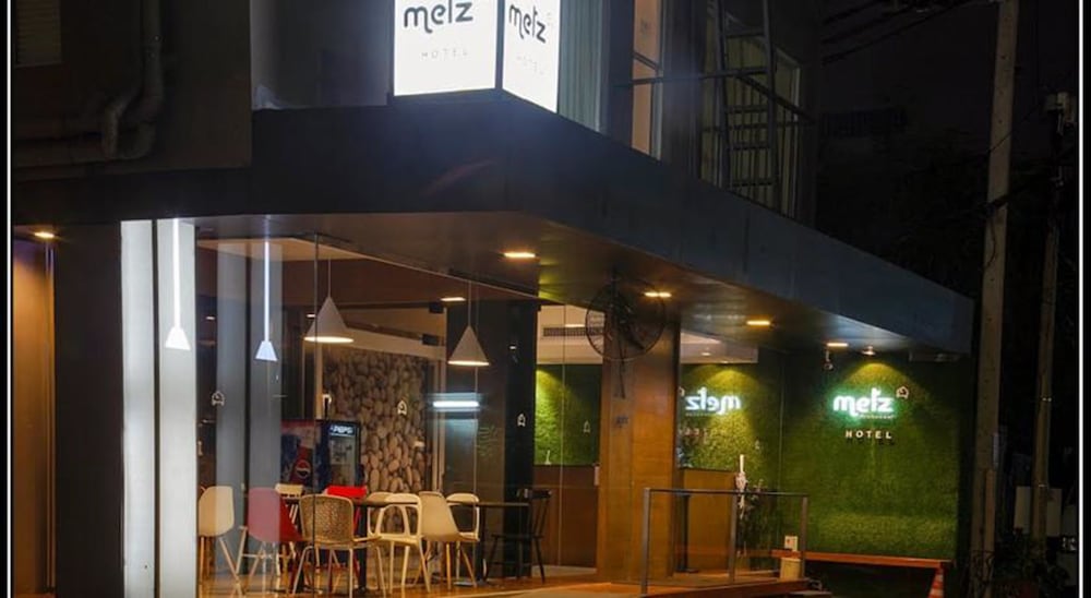 Фото Metz Pratunam Hotel
