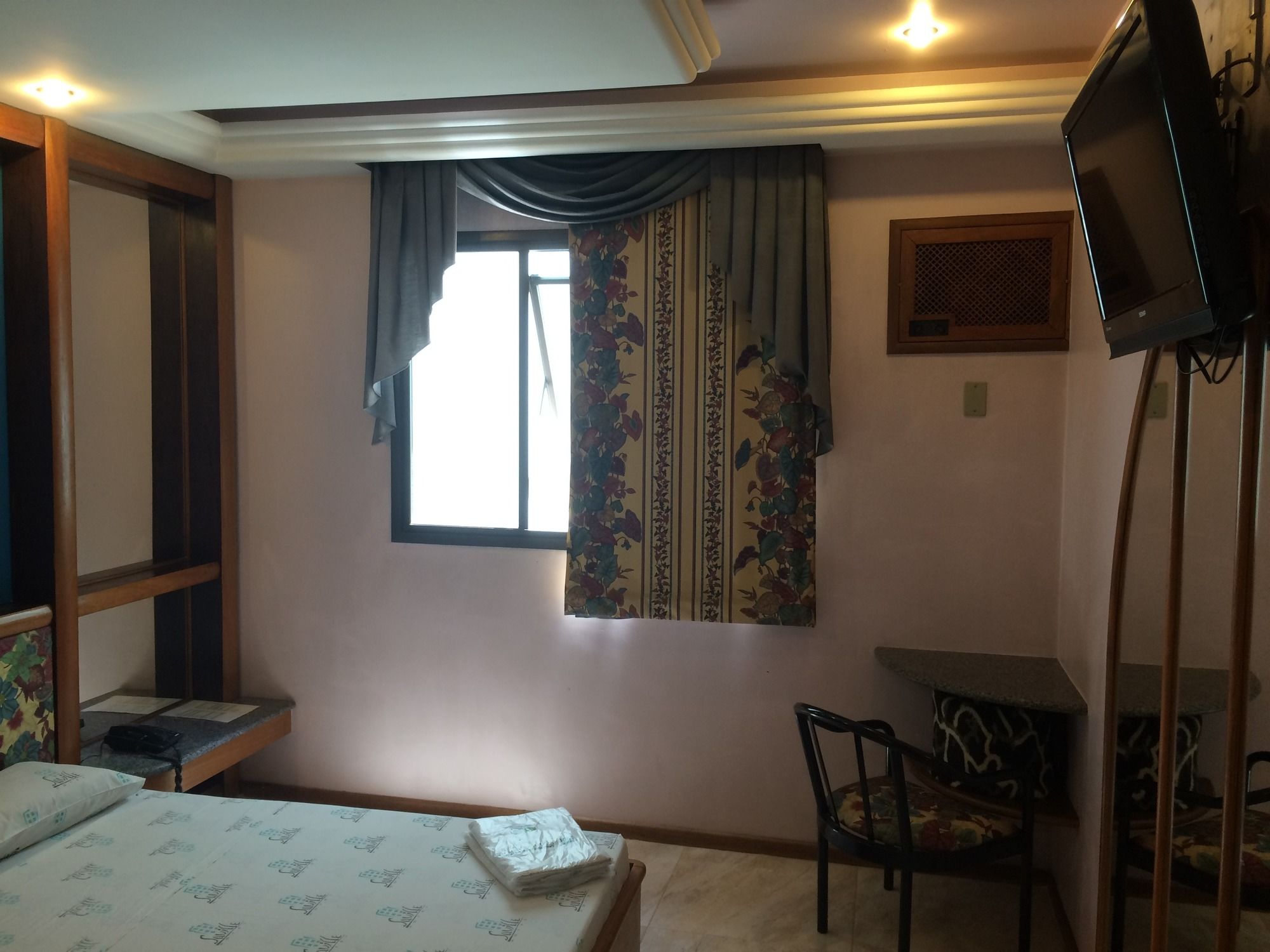 Фото Hotel Saville