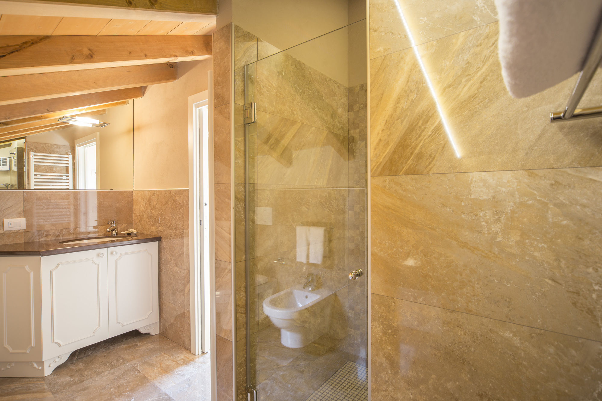 Фото Lady Capulet Apartments