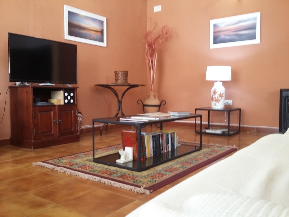 Фото Hotel Tres Jotas