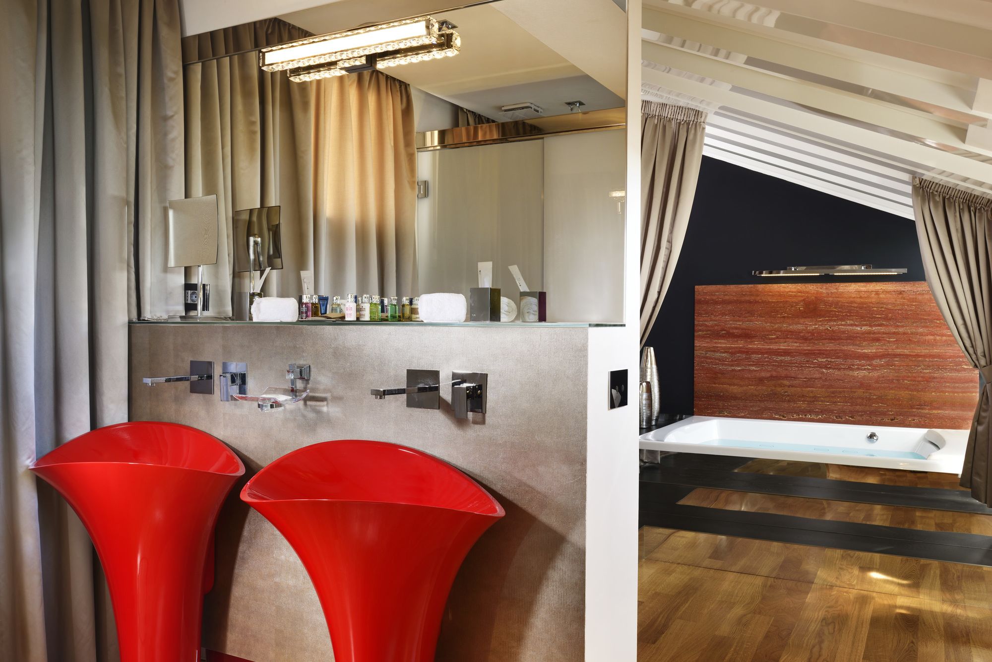 Фото Lifestyle Suites Rome