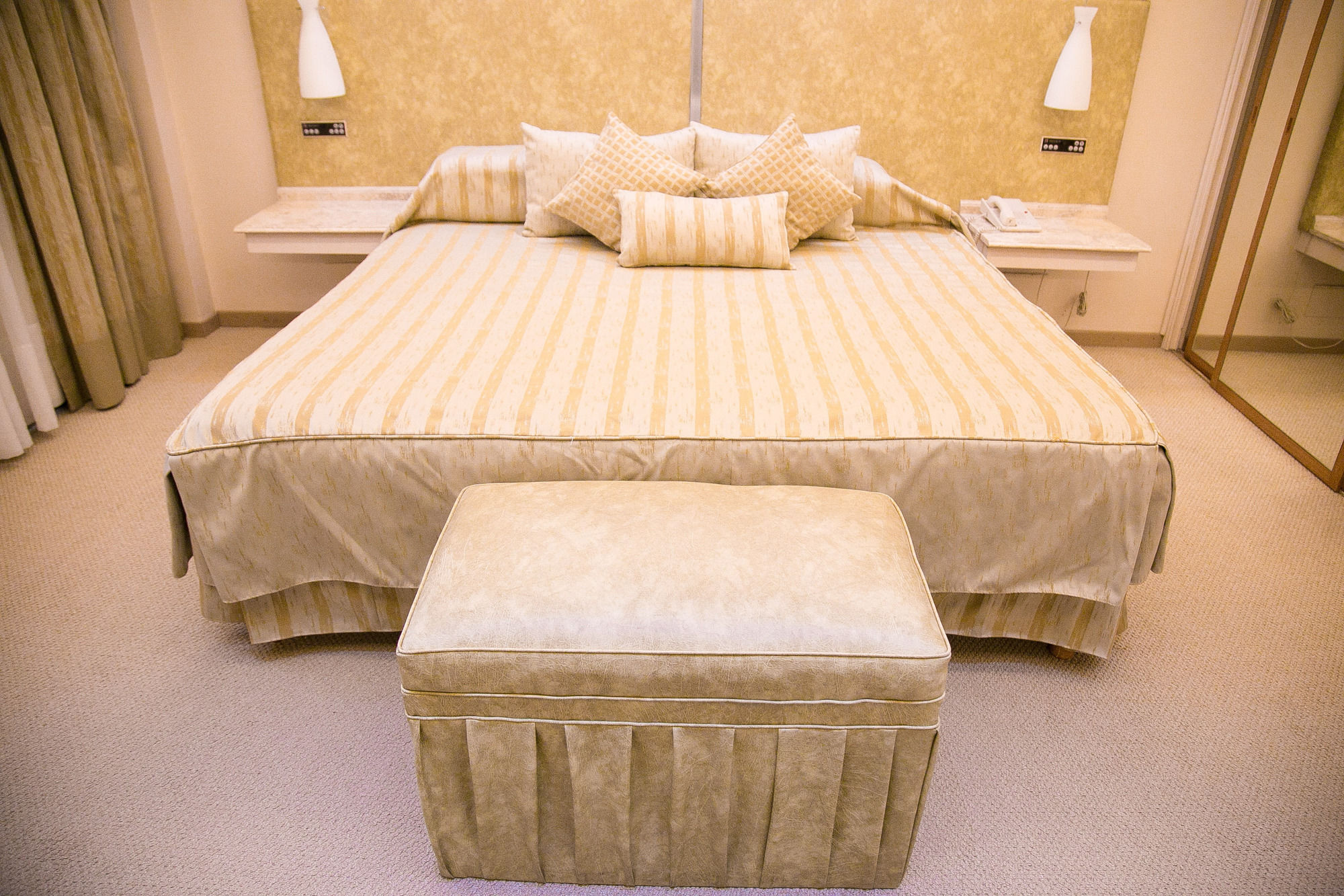 Фото Hotel Alkazar