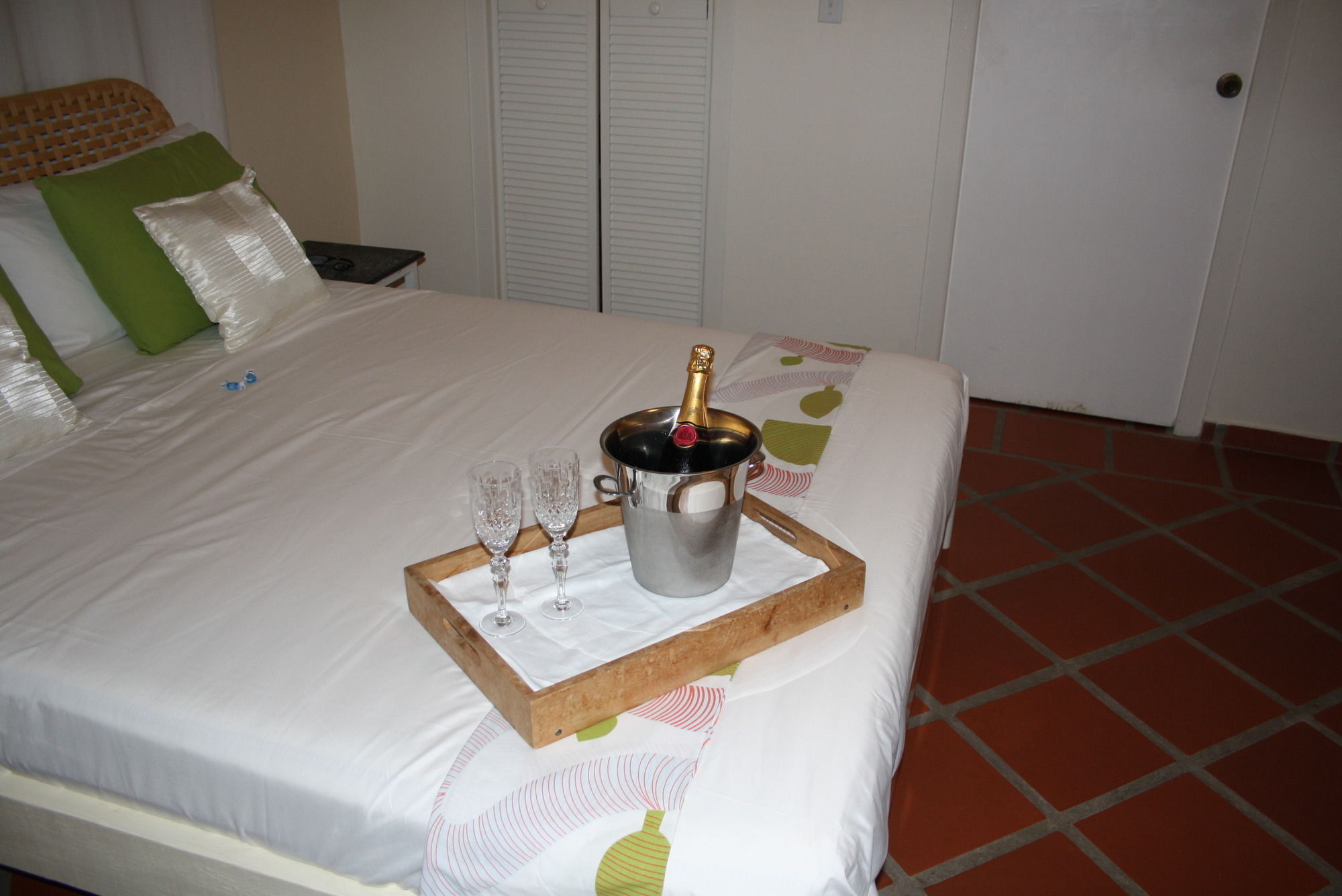 Фото Karibu Aruba Boutique Hotel