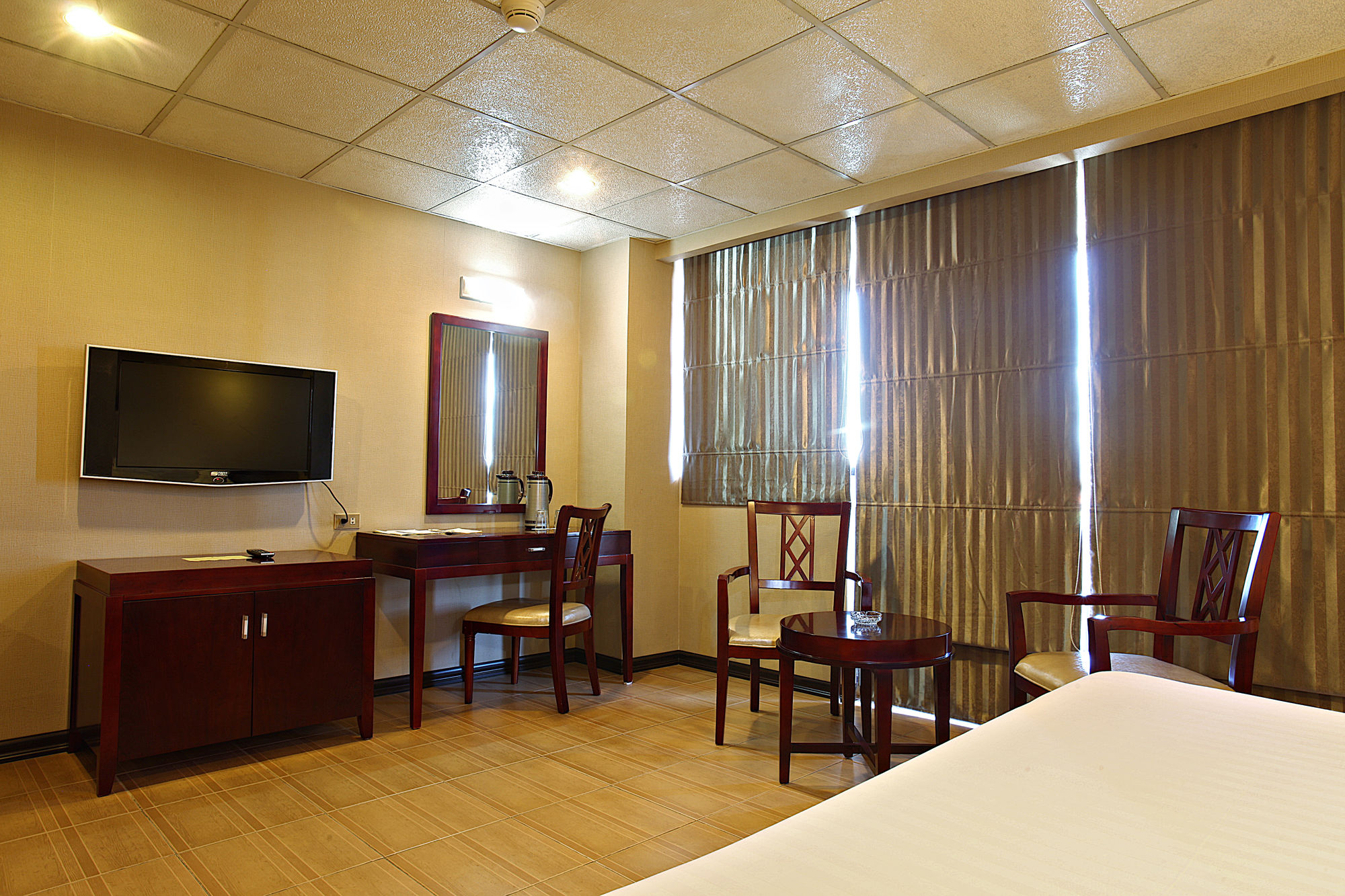 Фото Star Plaza Hotel