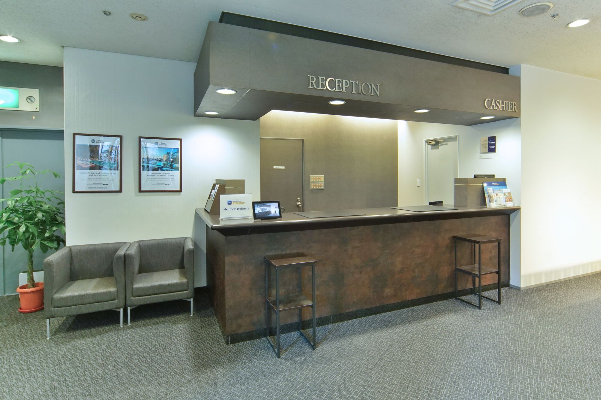 Фото Best Western Osaka Tsukamoto