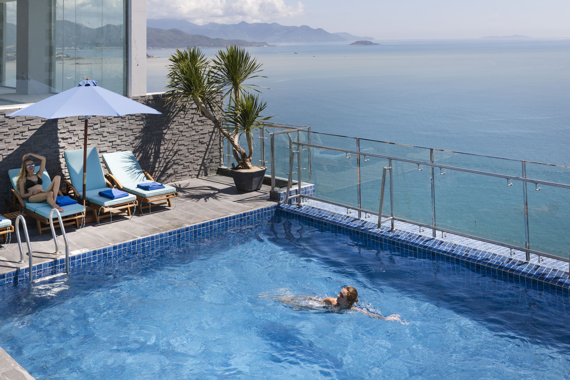 Фото Maple Hotel & Apartment