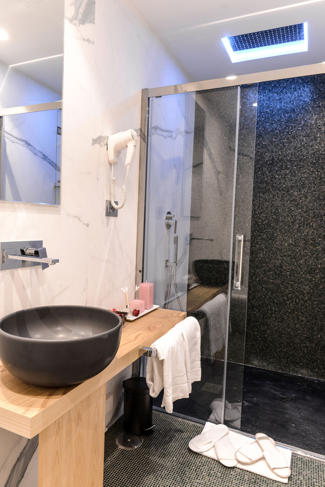 Фото Sun Suite Luxury Pantheon