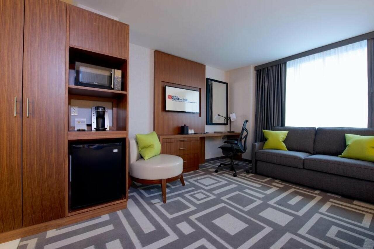 Фото Hilton Garden Inn New York/Central Park South-Midtown West