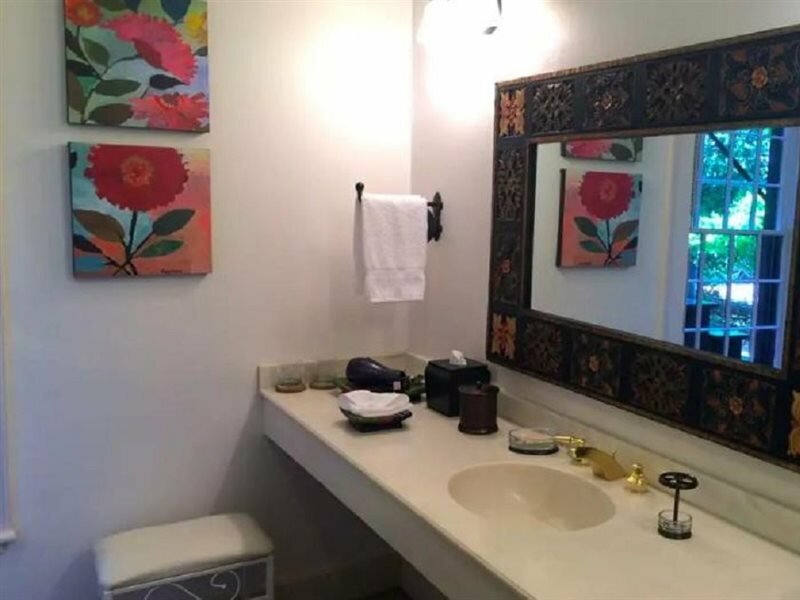 Фото Merritt House Hotel