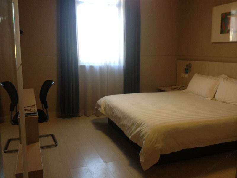 Фото Jinjiang Inn Shanghai Maotai Road Branch