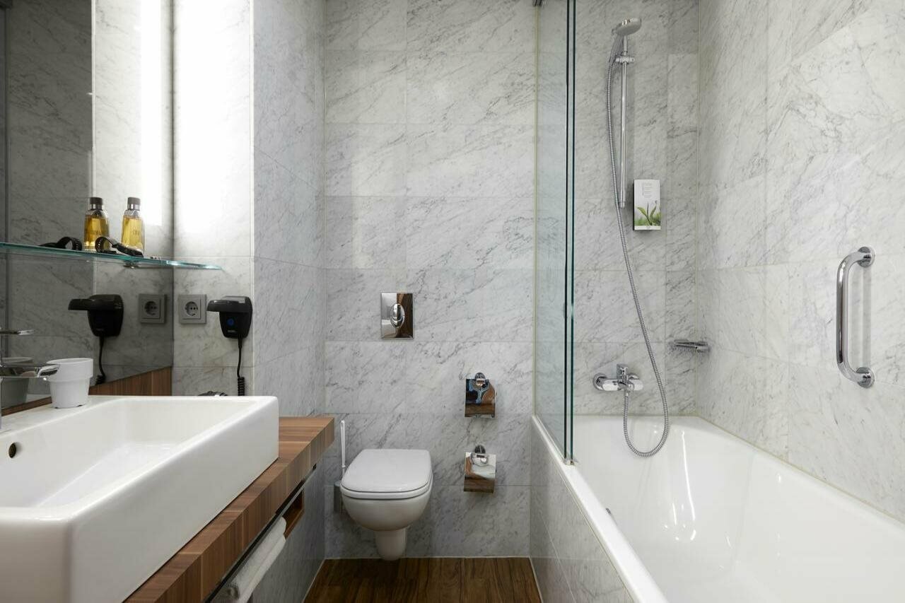 Фото Living Hotel Düsseldorf