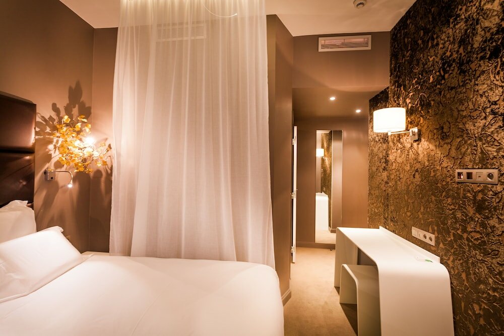 Фото Legend Hotel