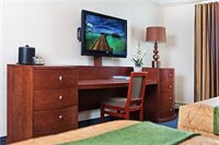 Фото West Edmonton Mall Inn