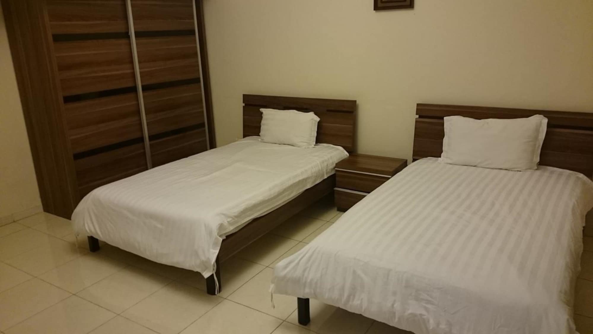 Фото Zwarah Hotel Suites