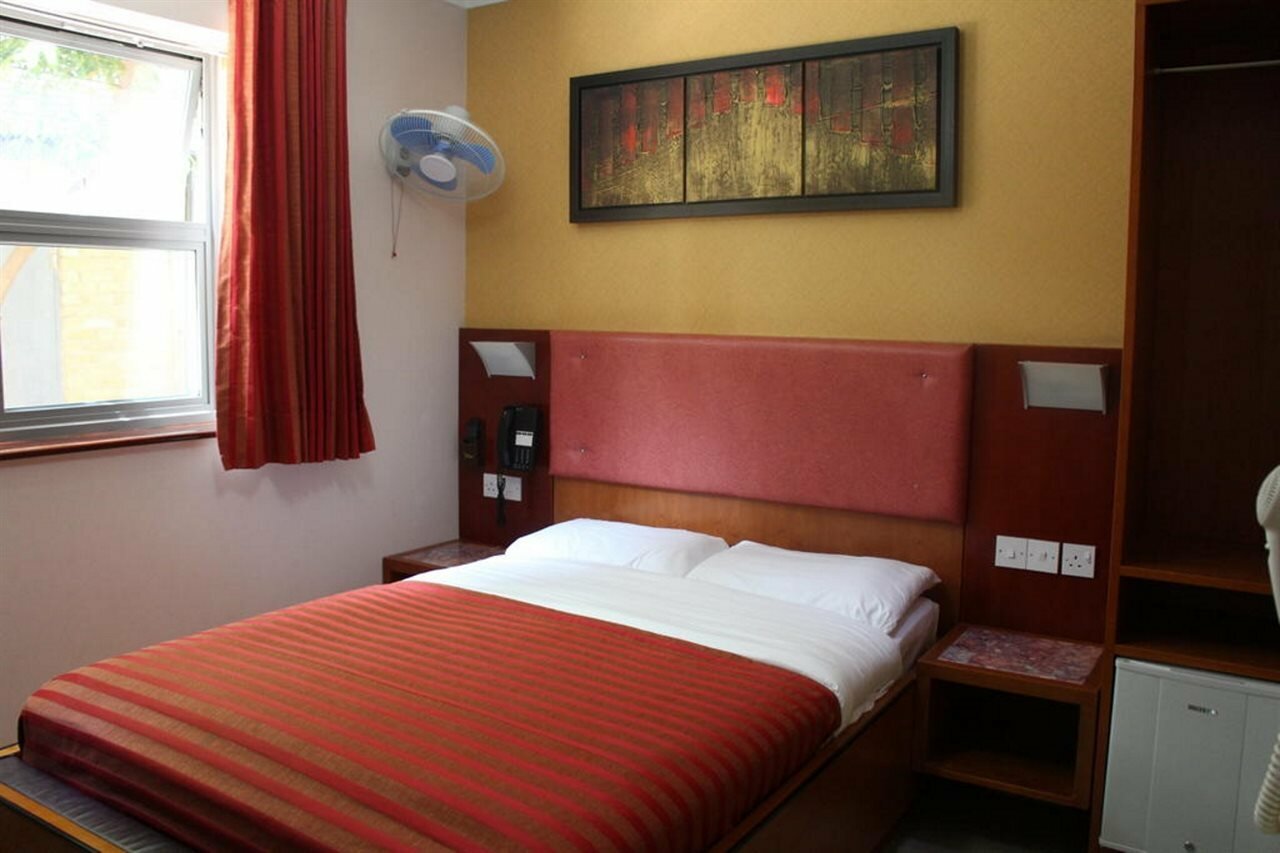 Фото Eurotraveller Hotel Express