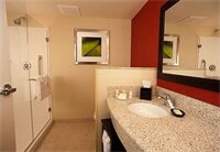 Фото Courtyard Milwaukee Airport