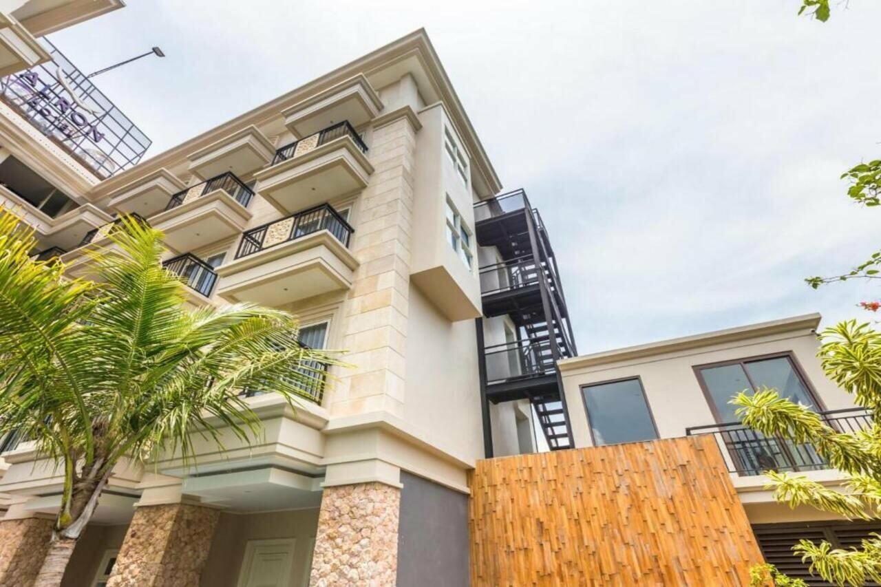 Фото Alron Hotel Kuta Powered by Archipelago