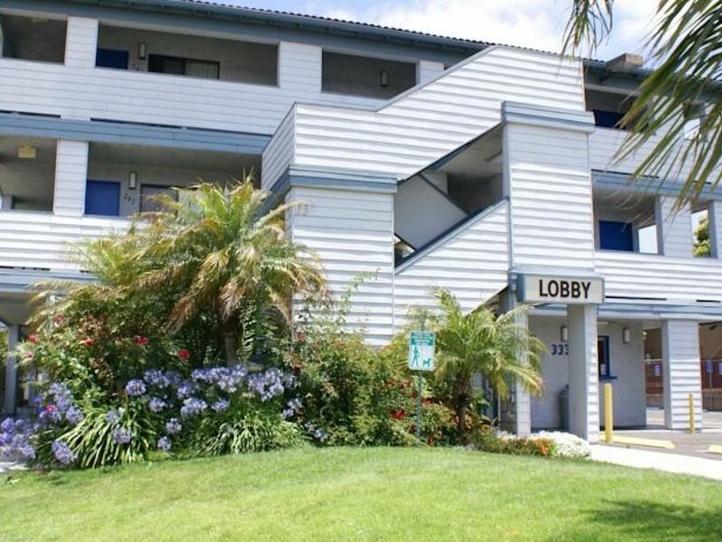 Фото Heritage Inn San Diego